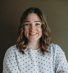 Mackenzie Stretch therapist
